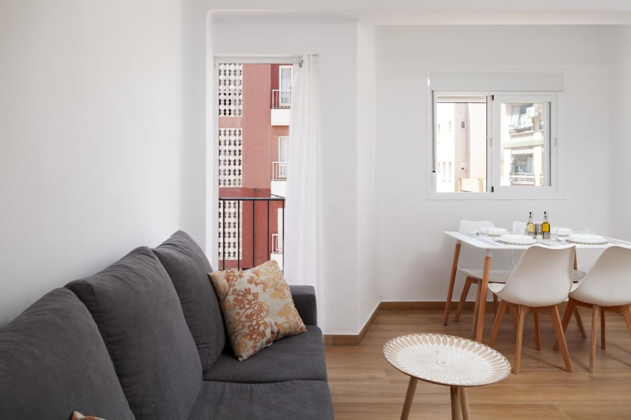 Apartamento Nuria Torre Del Mar Exterior foto