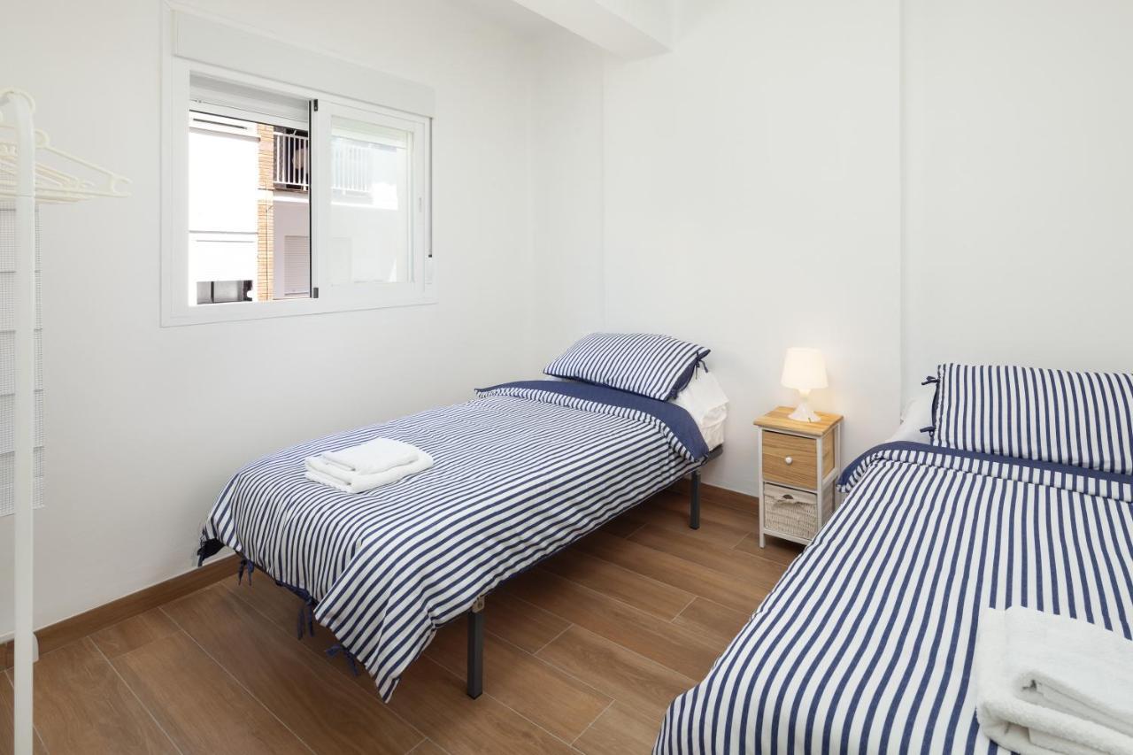 Apartamento Nuria Torre Del Mar Exterior foto