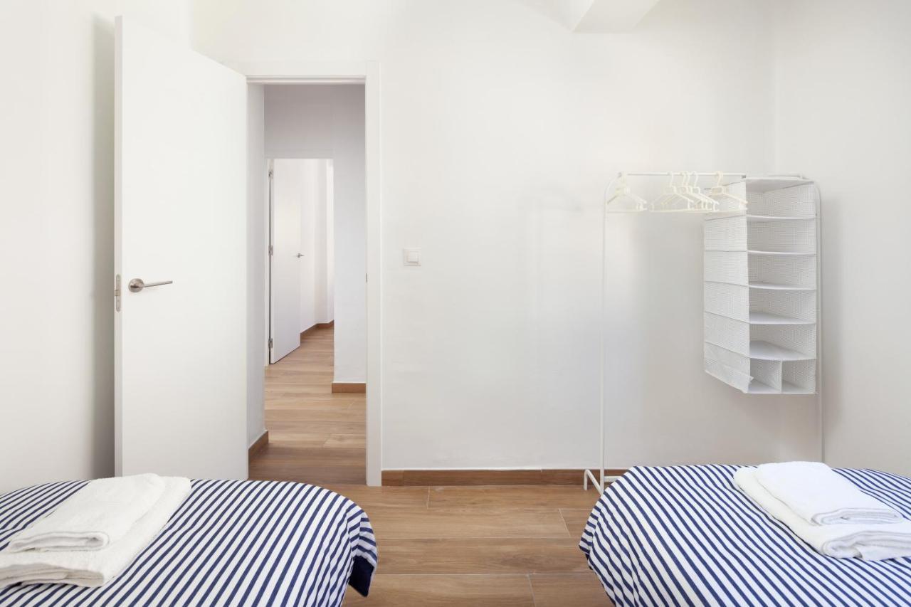 Apartamento Nuria Torre Del Mar Exterior foto