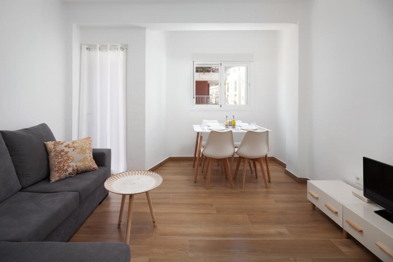 Apartamento Nuria Torre Del Mar Exterior foto